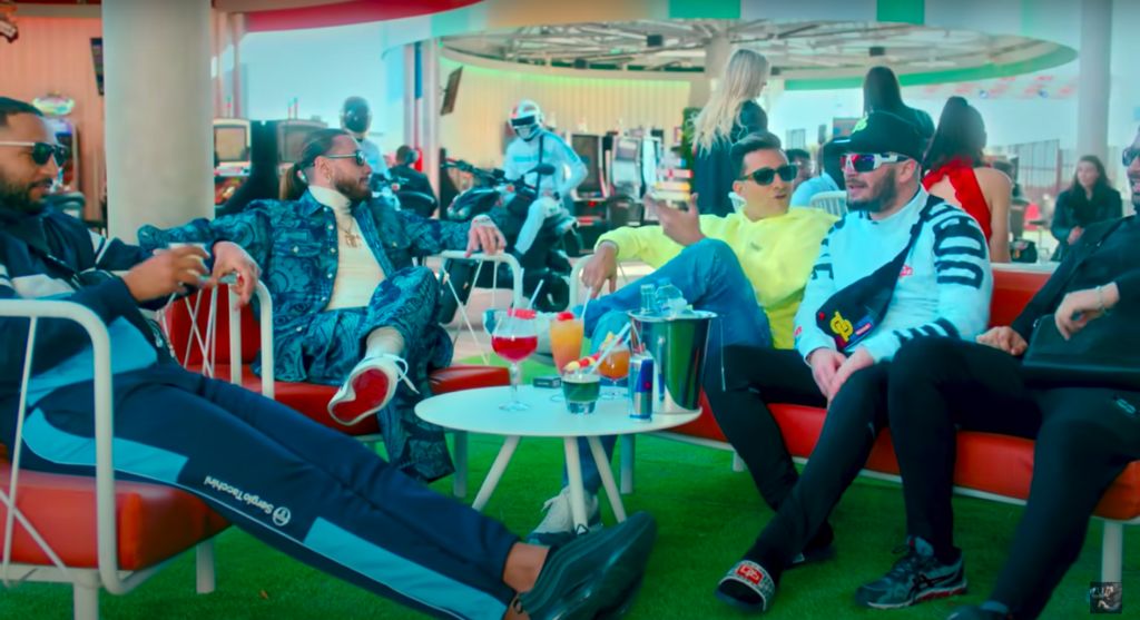 Musique Journal -   Les cinq tubes de l’été 2021 enfin démasqués !