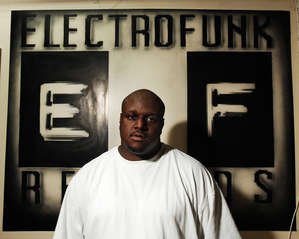 Musique Journal -   Sur l’autoroute soulful, Mr De’ est très clairement en excès de vitesse