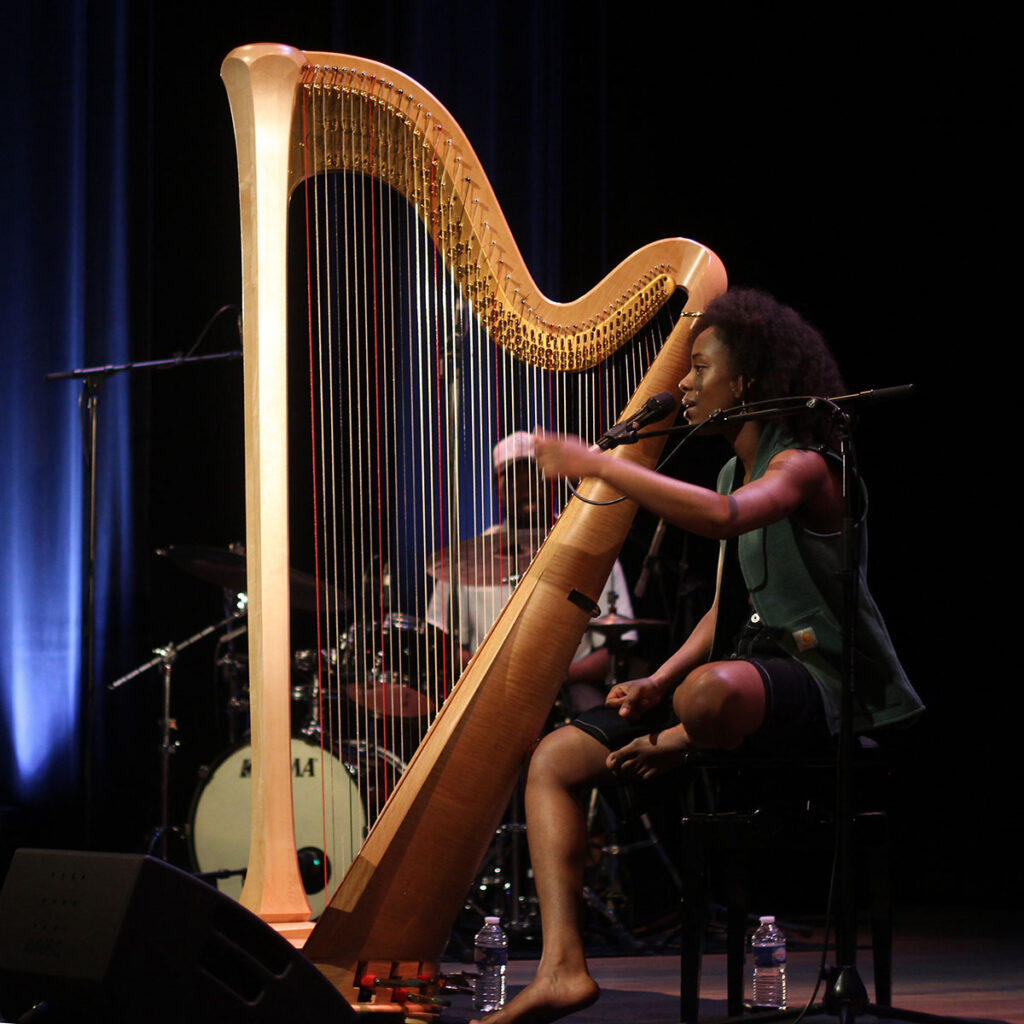 Musique Journal - Quitter, partir, laisser derrière soi : confluences de Fayrouz et Sophye Soliveau